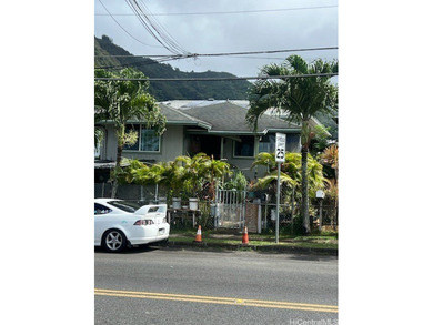 Huge lot with four houses, Good Investment, Each house have - photo 1