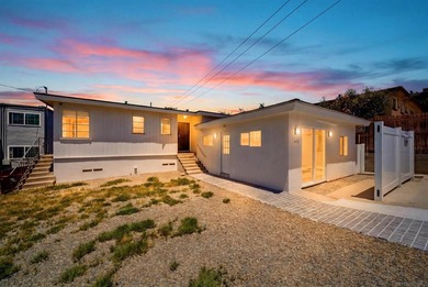 A rare Ocean Beach opportunity that works three ways: move in - photo 1