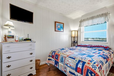 The oceanfront condo at 305 Duneside III in Garden City Beach - photo 9