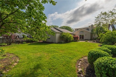 Love where you live! Nestled on a picturesque street in Bay - photo 9