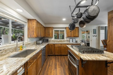 Opportunity awaits! This classic Bass Lake cabin offers the - photo 11
