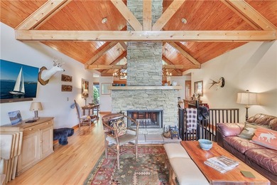 Lake Life can be yours in this 4 Bedroom and 3 Bath Lake Home - photo 18