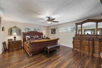 Opportunity awaits! This classic Bass Lake cabin offers the - photo 21