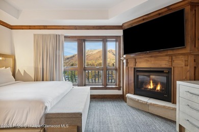 2024 renovations completed (including new decor, furniture - photo 24