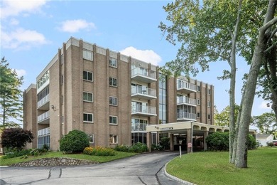 Empty Nesters or 1st time buyers! 2 bedroom, 2 bathroom one - photo 4
