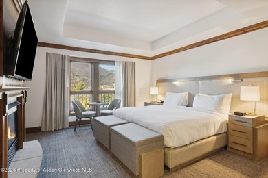 2024 renovations completed (including new decor, furniture - photo 30