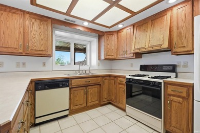 Lakefront Living at Its Finest on Hamilton Lake! Enjoy 60 feet - photo 31