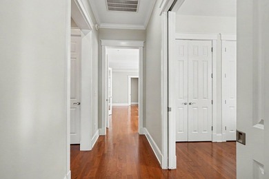 Welcome to this beautifully maintained 3+ bedrooms plus den, 2 - photo 7