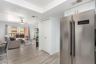 STUNNING & IMMACULATE CORNER UNIT NEAR OLD TOWN