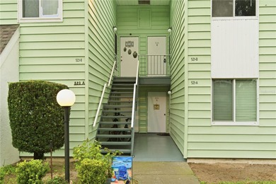 Lake Sparkle Condo For Sale in Ocala Florida