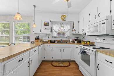 Dont miss out on this AMAZING opportunity buy a move in ready 2 - photo 5