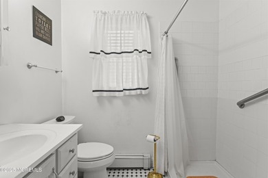 Dont miss out on this AMAZING opportunity buy a move in ready 2 - photo 10