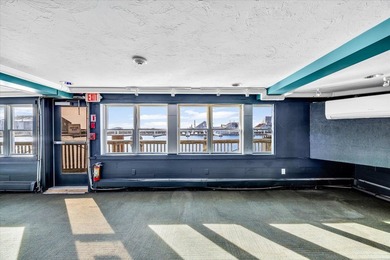Now available for sale 100% fee interest in 16 MacMillan Wharf - photo 12