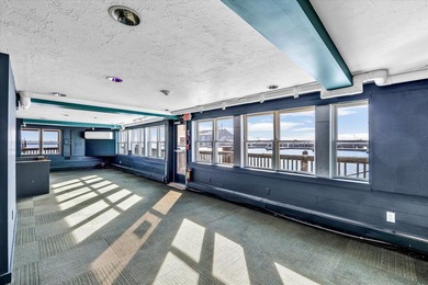 Now available for sale 100% fee interest in 16 MacMillan Wharf - photo 13