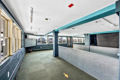 Now available for sale 100% fee interest in 16 MacMillan Wharf - photo 17