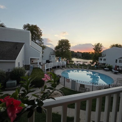 Lake Condo For Sale in Lexington, Kentucky