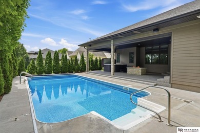 Stunning Wilderness Ridge home backing to Hole #7 of the golf - photo 2