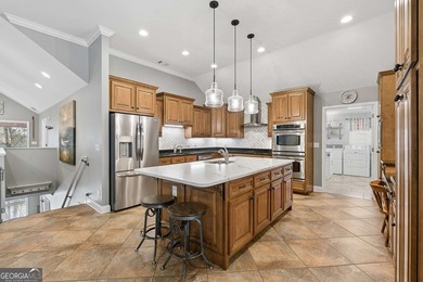 This exceptional lakefront retreat offers the perfect blend of - photo 7