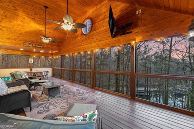 This exceptional lakefront retreat offers the perfect blend of - photo 8
