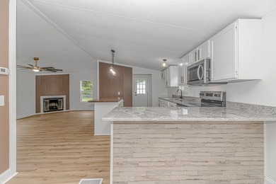 If you are looking to live in a great area of Myrtle Beach, and - photo 9