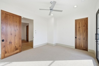 This brand new luxury build is perfectly seated on the lower - photo 25