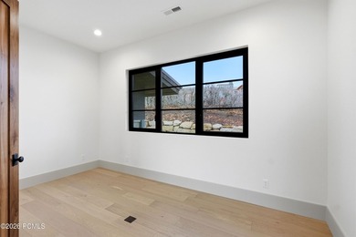This brand new luxury build is perfectly seated on the lower - photo 48