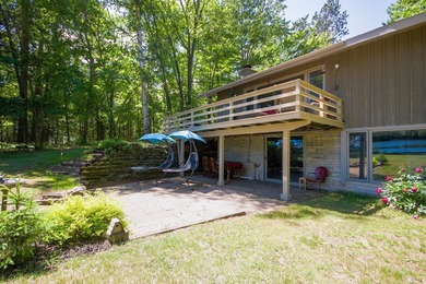 Exceptional Northwoods retreat offering privacy, space, and - photo 4