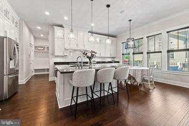 Welcome to an exceptional residence where luxury, comfort, and - photo 3