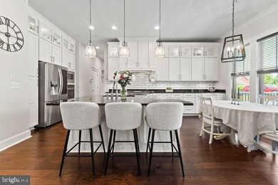 Welcome to an exceptional residence where luxury, comfort, and - photo 4