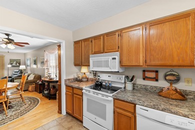 Welcome to this beautifully maintained condo in Carolina Ridge - photo 6
