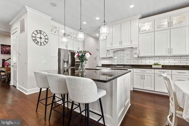 Welcome to an exceptional residence where luxury, comfort, and - photo 8