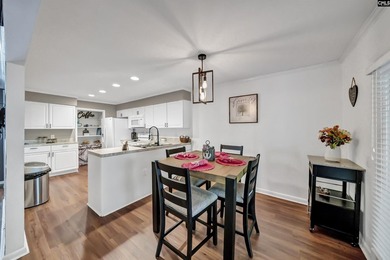 INCREDIBLE PRICE REDUCTION on this Lake Murray condo in Yacht - photo 13