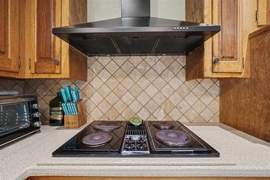 Absolutely beautiful, totally updated home in a prime location! - photo 18