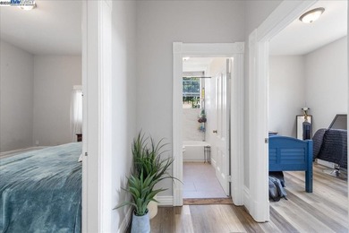 Charming Remodeled Duplex in Prime Location With attractive - photo 22