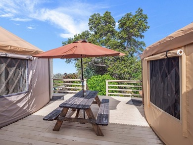 Island Living with Income Potential on 1 Acre in Hawaiian Ocean - photo 22