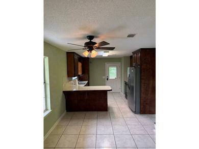 43 Victory Drive offers a 3-bed, 2-bath home, built in 1993 - photo 4