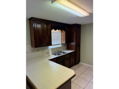 43 Victory Drive offers a 3-bed, 2-bath home, built in 1993 - photo 5
