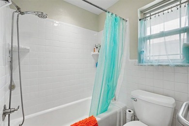 Absolutely beautiful, totally updated home in a prime location! - photo 27