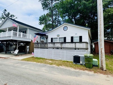 WELL BUILT 2 BED/1 AND A HALF BATH BEACH BUNGALOW WITH - photo 3