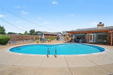 Absolutely beautiful, totally updated home in a prime location! - photo 43