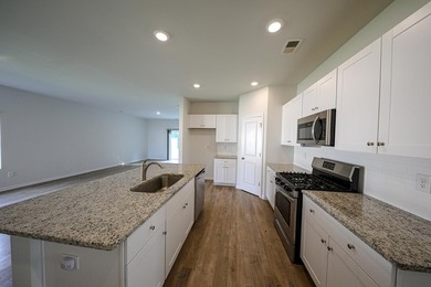 Welcome to this 4-bedroom, 2-bath home with a 2-car garage - photo 7