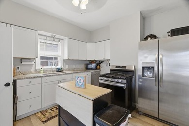 Welcome home to this charming Colonial in the heart of - photo 1