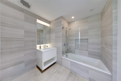 Experience refined luxury at 300 Collins, an exclusive - photo 11