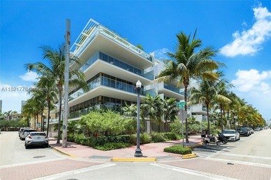 Experience refined luxury at 300 Collins, an exclusive - photo 14