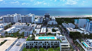 Experience refined luxury at 300 Collins, an exclusive - photo 16