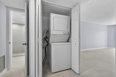 Beautifully remodeled, turnkey 2nd-floor condo in the highly - photo 17