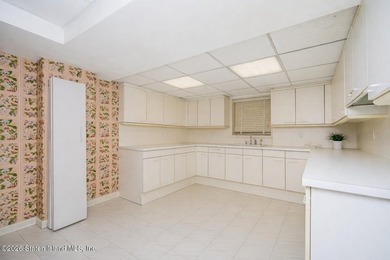 Nestled in prestigious Grymes Hill, this timeless residence is - photo 28
