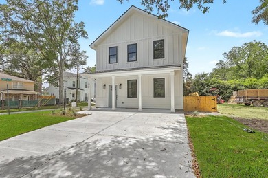 West Ashley's best kept secret! Gorgeous New Construction this - photo 2