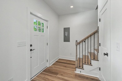 West Ashley's best kept secret! Gorgeous New Construction this - photo 5