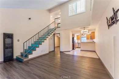 Rarely available south-facing loft featuring a private rooftop - photo 1